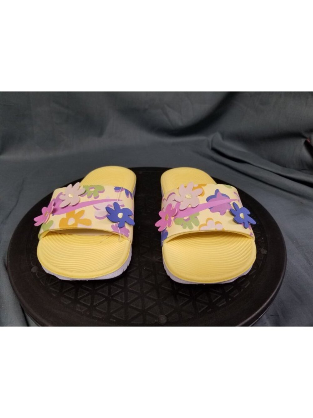 Nike Kawa Slide SE Soft Yellow Silt Red Sapphire Girls Size 11c NEW WITH TAGS! - Picture 3 of 11